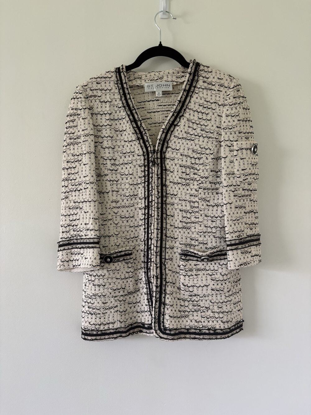 St. John Collection Size 4 Black White Tweed Knit Blazer Jacket Boucle